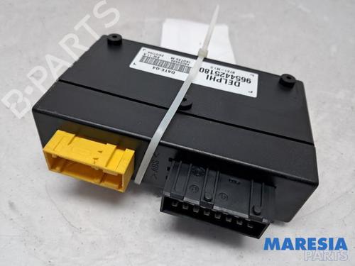 Used Control unit PEUGEOT 307 CC (3B) 2.0 16V (136 hp) 31448110