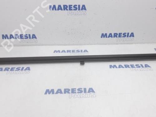 Hattehylde PEUGEOT 206 CC (2D) 1.6 16V (2DNFUF, 2DNFUR) (109 hp) 31457033