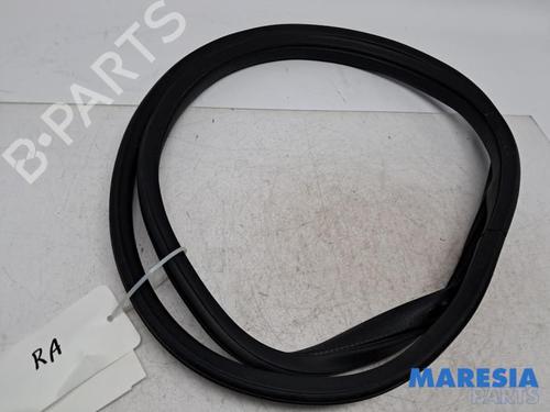 rubber-door-seal-peugeot-108-2014-34007036 main image