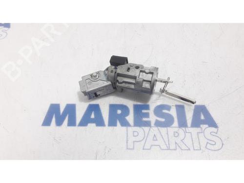 Used Ignition barrel CITROËN DS3 (SA_) 1.6 THP 155 (156 hp) 31418203