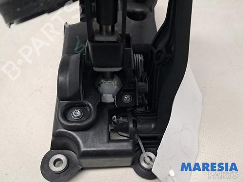 Gear lever RENAULT MEGANE IV Hatchback (B9A/M/N_) 1.2 TCe 130 (B9MR) | BP31816722M90