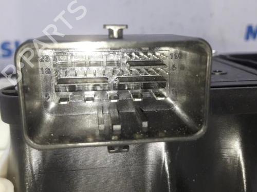 Electric handbrake PEUGEOT 508 I (8D_) 2.0 HDi Hybrid4 AWC | BP31416815E5