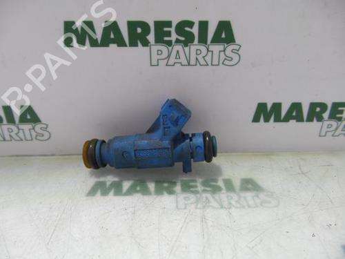 injector-fiat-punto-188_-1999-2000-2001-2002-2003-2004-2005-2006-2007-2008-2009-2010-2011-2012-31404123 main image