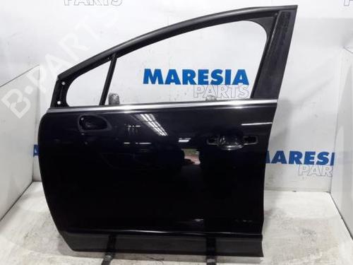 Used Left front door PEUGEOT 5008 (0U_, 0E_) 1.6 16V (156 hp) 31419470