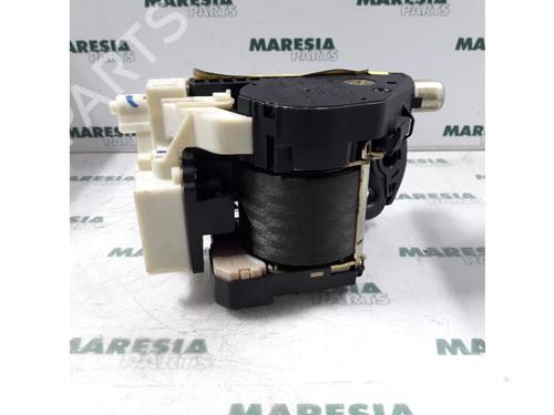 Used Front right seatbelt FIAT PUNTO (188_) 1.2 60 (188.030, .050, .130, .150, .230, .250) (60 hp) 31439644