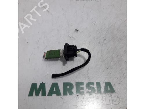 Used Electronic sensor FIAT 500 (312_) 1.2 (312AXA1A) (69 hp) 31520683
