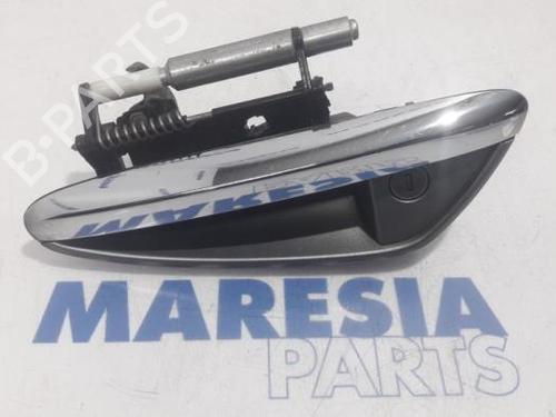 Used Front left exterior door handle ALFA ROMEO 159 Sportwagon (939_) 2.4 JTDM (939BXD1B, 939BXD12) (200 hp) 31470157