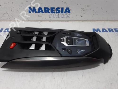 Used Interior roof light CITROËN DS5 2.0 HDi 165 (163 hp) 31465611