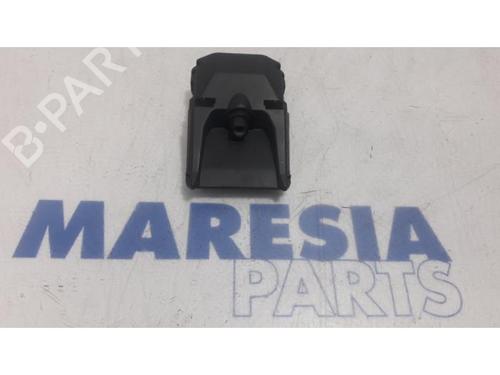 Used Camera PEUGEOT 308 II (LB_, LP_, LW_, LH_, L3_) 1.2 THP 130 (131 hp) 31492341