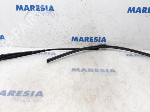 front-windshield-wiper-arm-peugeot-3008-i-mpv-0u_-2009-2010-2011-2012-2013-2014-2015-2016-2017-31494140 main image