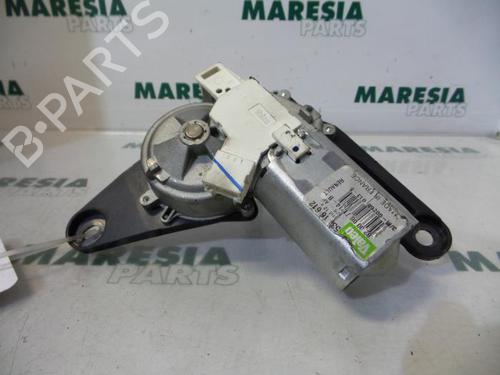 Used Rear wiper motor RENAULT CLIO II (BB_, CB_) 1.4 16V (B/CB0P, BB13) (98 hp) 31534683