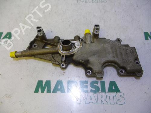 Used Valve cover RENAULT SCÉNIC I MPV (JA0/1_, FA0_) 1.6 (JA00, JA16, JA15, JA19, JA1V, JA2B, JA2C, JA0B,... (107 hp) 31423444