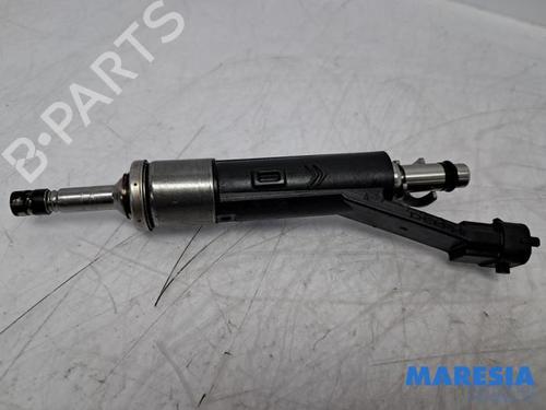 Used Injector PEUGEOT 5008 II (MC_, MJ_, MR_, M4_) 1.2 THP (MRHNYH, MRHNYW, MRHNSJ, MRHNSU, MRHNSM) (131 hp) 31392749