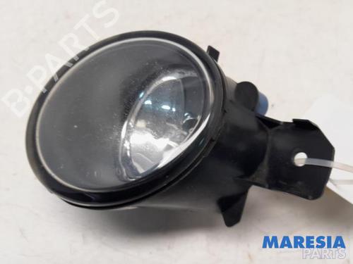 Used Right front fog light RENAULT ESPACE IV (JK0/1_) 2.0 dCi (JK01, JK02, JK1J, JK1K, JK1H) (150 hp) 31459495