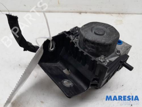 Used ABS pump FIAT PANDA (312_, 319_) 1.2 (312PXA1A) (69 hp) 31418285