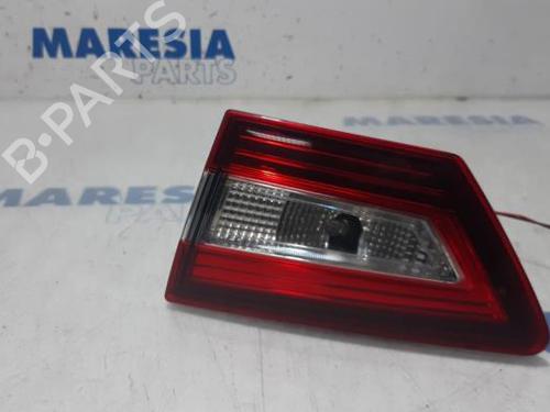 right-taillight-renault-clio-iv-bh_-2012-2013-2014-2015-2016-2017-2018-2019-2020-2021-31452218 main image