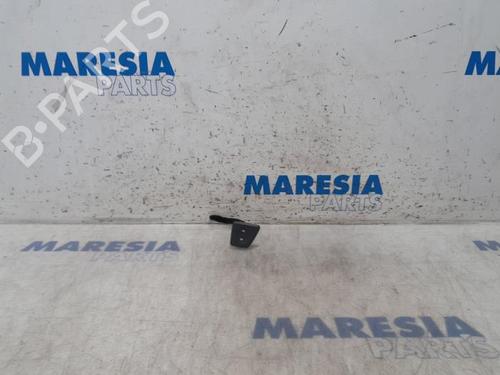 Mando FIAT 500 (312_) 1.2 (312AXA1A) (69 hp) 31524206