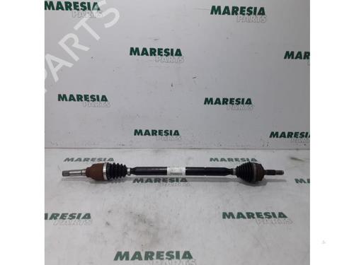 Used Right front driveshaft CITROËN C3 II (SC_) 1.2 VTi 82 (82 hp) 31487823