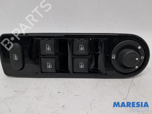 Used Switch RENAULT CLIO IV (BH_) 0.9 TCe 90 (BHNF, BHMA, BHMH, BHJK, BHJR) (90 hp) 31482103