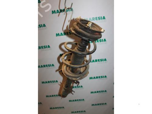 Used Left front shock absorber Left front shock absorber RENAULT LAGUNA II Grandtour (KG0/1_) 2.2 dCi (KG0F) (150 hp) 31400079 31400079