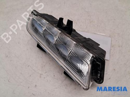 Used Right daytime light RENAULT CAPTUR I (J5_, H5_) 0.9 TCe 90 (90 hp) 31467267