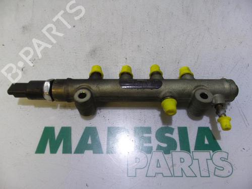 Used Injection rail Injection rail PEUGEOT 307 Break (3E) 1.4 HDi (68 hp) 31503835 31503835