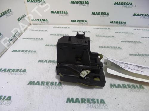 electronic-module-renault-scenic-i-mpv-ja01_-fa0_-1999-2000-2001-2002-2003-2004-2005-2006-2007-2008-2009-2010-31477432 main image