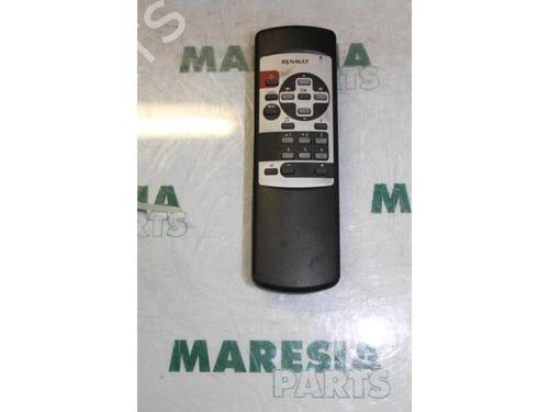 Used Radio RENAULT ESPACE IV (JK0/1_) 2.0 (JK0A, JK1D, JK0N) (170 hp) 31456358