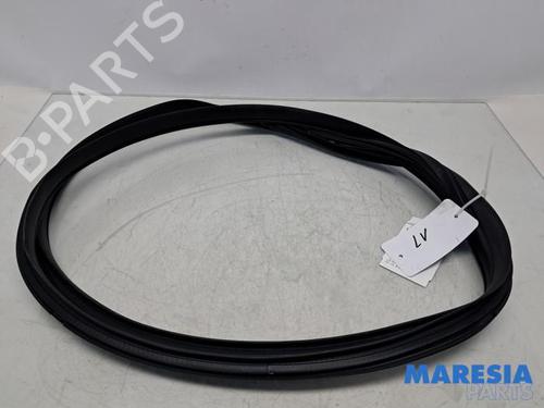 Gummiliste PEUGEOT 108 1.0 VTi 72 (72 hp) 31498159