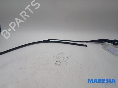 Front windshield wiper arm CITROËN C4 Picasso II 1.6 THP 155 | BP31526469C143