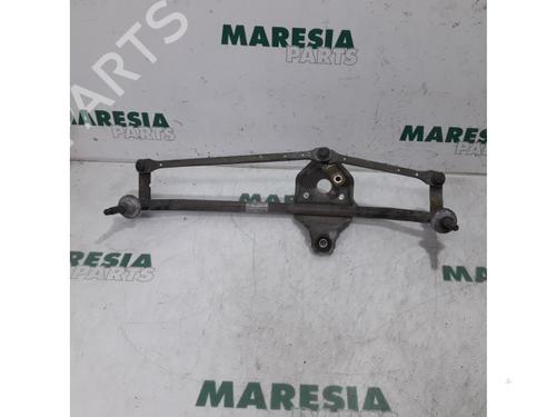 Used Front wipers mechanism RENAULT TRAFIC II Van (FL) 2.0 dCi 90 (FL0H, FL00, FL01, FL0M, FL0P, FL0S) (90 hp) 31509415