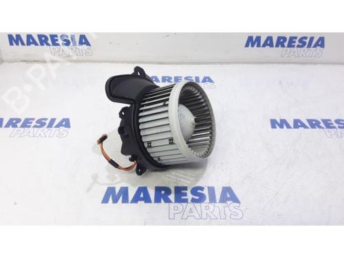 Used Heater blower motor FIAT DOBLO Cargo (263_) 1.3 D Multijet (90 hp) 31529468