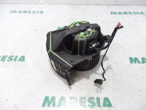 Used Heater blower motor RENAULT SCÉNIC II (JM0/1_) 1.6 16V (JM1R) (112 hp) 31400250
