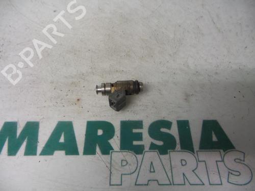 Used Injector RENAULT SCÉNIC I MPV (JA0/1_, FA0_) 1.4 16V (JA0D, JA1H, Ja0W, JA10) (95 hp) 31401802