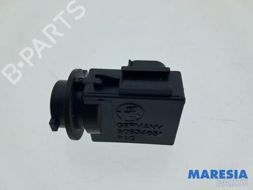 Electronic sensor ALFA ROMEO STELVIO (949_) 2.0 Q4 (949.AXA2A) | BP38970235M84 - Image 3