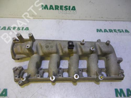 Used Injection rail Injection rail ALFA ROMEO 156 Sportwagon (932_) 2.4 JTD (932.BXC00) (150 hp) 31481249 31481249