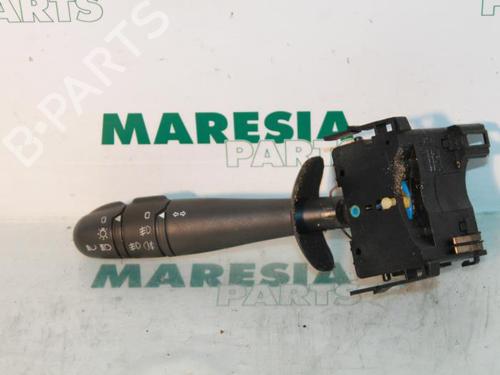 Used Steering column stalk RENAULT LAGUNA II Grandtour (KG0/1_) 1.8 16V (KG0B, KG0M) (120 hp) 31524264