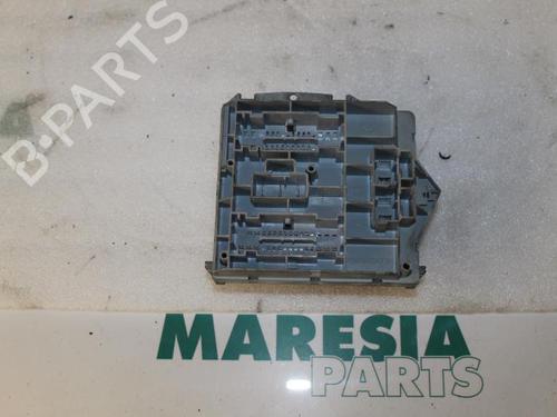 Fuse box ALFA ROMEO 147 (937_) 1.6 16V T.SPARK ECO (937.AXA1A, 937.BXA1A) | BP31426964E1