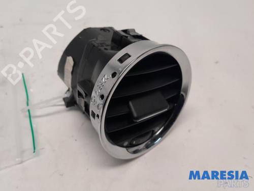 Used Air vent FIAT 500 (312_) 0.9 (312AXG1A, 312.AXG11) (86 hp) 31454653