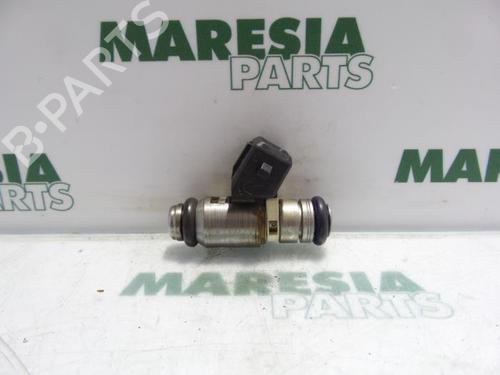 Used Injector FIAT PUNTO (188_) 1.2 60 (188.030, .050, .130, .150, .230, .250) (60 hp) 31427713