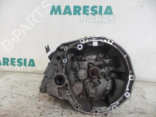 Used Gearbox RENAULT LAGUNA II (BG0/1_) 2.0 16V (BG00, BG0K, BG0P, BG0W) (135 hp) 31504812