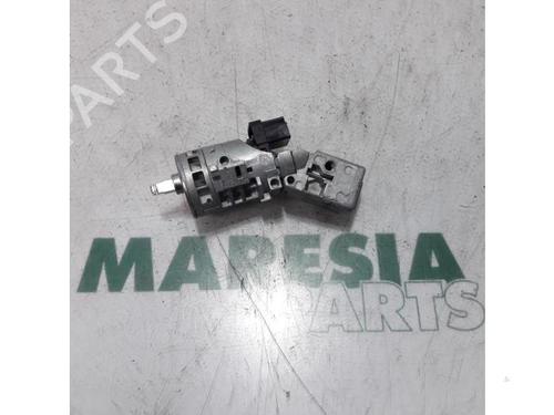 ignition-barrel-citroen-c4-ii-nc_-2009-31446218 main image