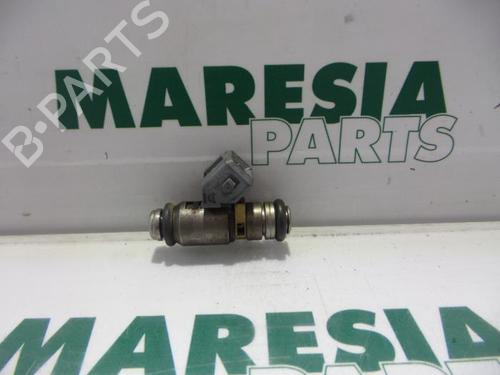 Used Injector RENAULT MEGANE Scenic (JA0/1_) 1.6 16V (JA0B, JA04, JA11, JA00) (107 hp) 31441301