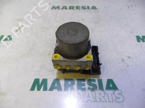 Used ABS pump FIAT GRANDE PUNTO (199_) 1.3 D Multijet (75 hp) 31394267