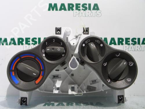 Used Climate control FIAT PANDA (169_) 1.2 (169AXF2A, 169AXF1A) (69 hp) 31533933