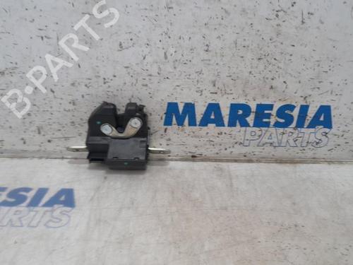 Used Electronic module FIAT 500 (312_) 0.9 (312AXG1A, 312.AXG11) (86 hp) 31527617