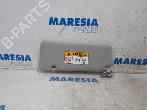 right-sun-visor-renault-clio-iv-bh_-2012-2013-2014-2015-2016-2017-2018-2019-2020-2021-31490872 main image