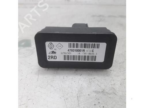 Used Electronic module RENAULT SCÉNIC III (JZ0/1_) 2.0 16V (JZ0G, JZ0P, JZ1E, JZ1P) (140 hp) 31499978