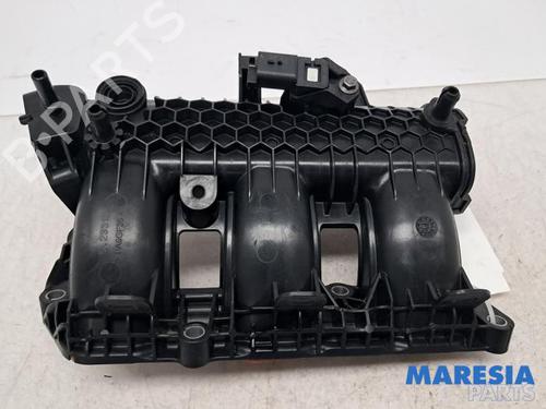 Used Injection rail Injection rail 38569826 38569826