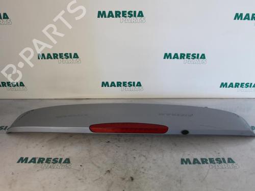 rear-spoiler-renault-laguna-ii-grandtour-kg01_-2001-2002-2003-2004-2005-2006-2007-31432238 main image